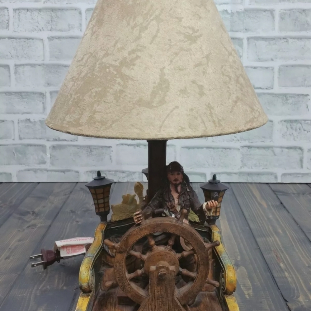 Hampton Bay Pirates of The Caribbean Table Lamp Jack Sparrow